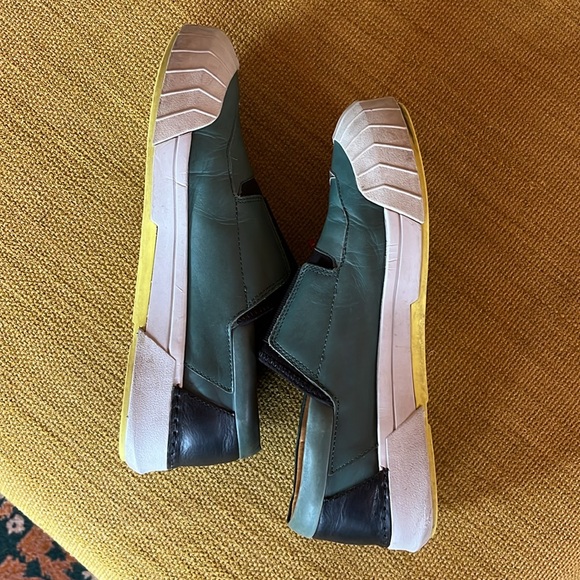 Fluevog Teal Sneaker Mens 8 - Picture 7 of 10